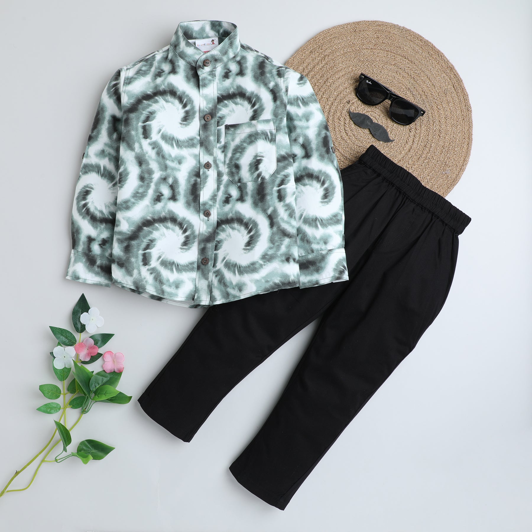 BAATCHEET Cotton Full Sleeves Abstract Printed Shirt With Pant- Green