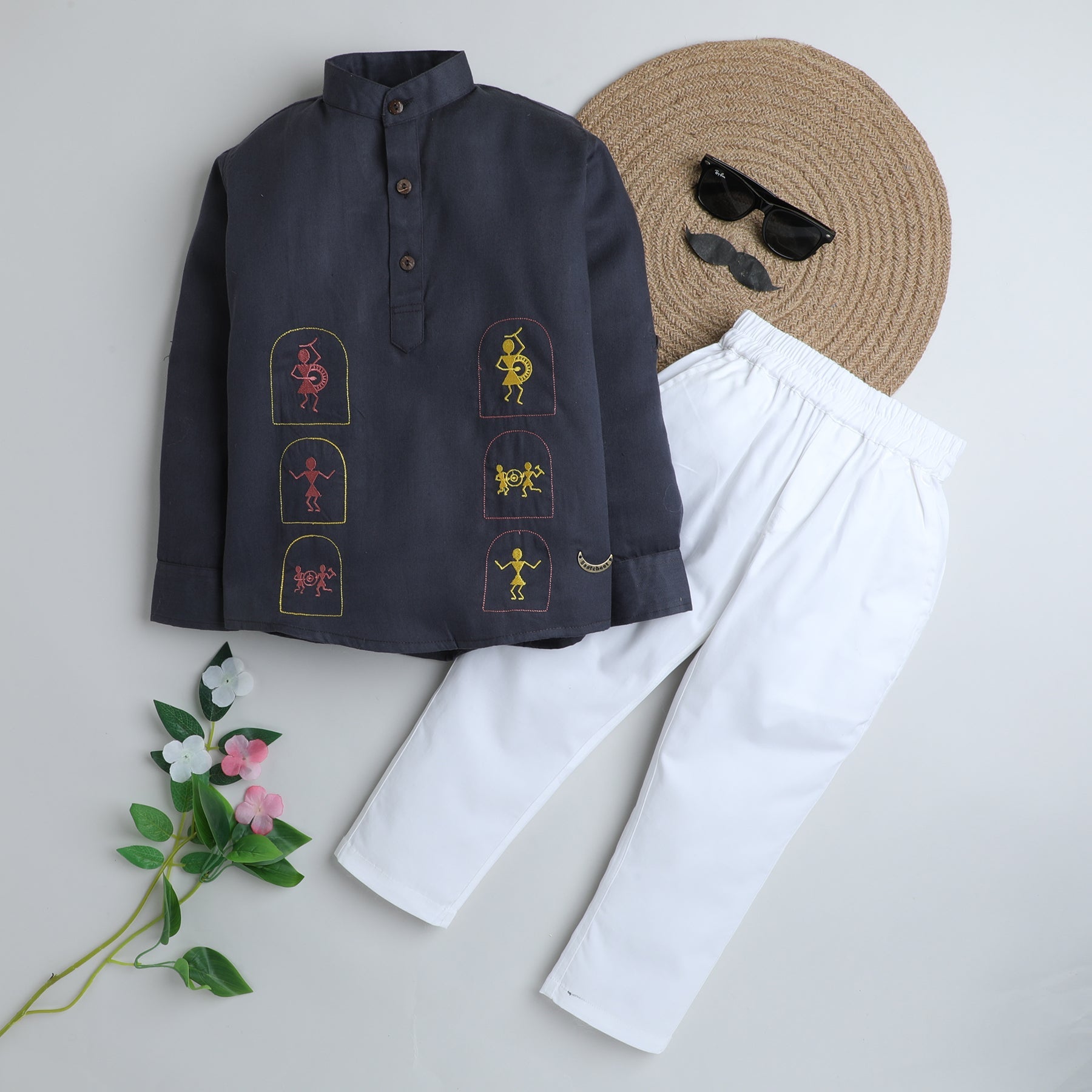 BAATCHEET Cotton Full Sleeves Warli Embroidery Short Kurta and Pant Set - Grey