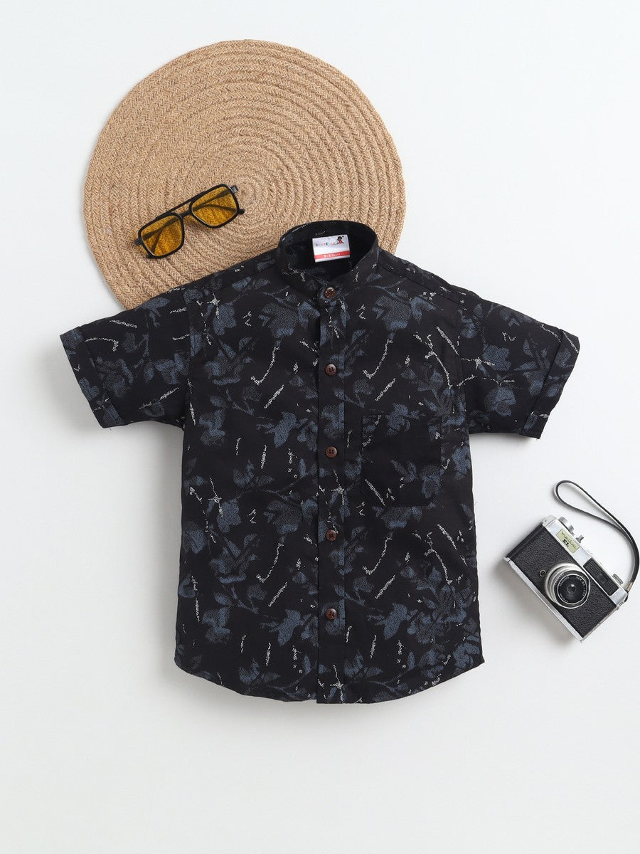 BAATCHEET Cottton Half Sleeves Abstract Printed Shirt- Black