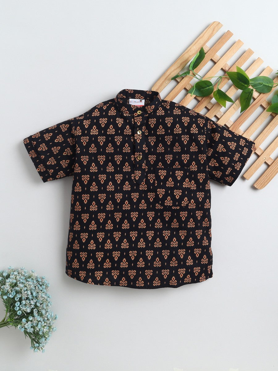 BAATCHEET Cottton  Half Sleeves Jaipuri Printed Short Kurta  - Black