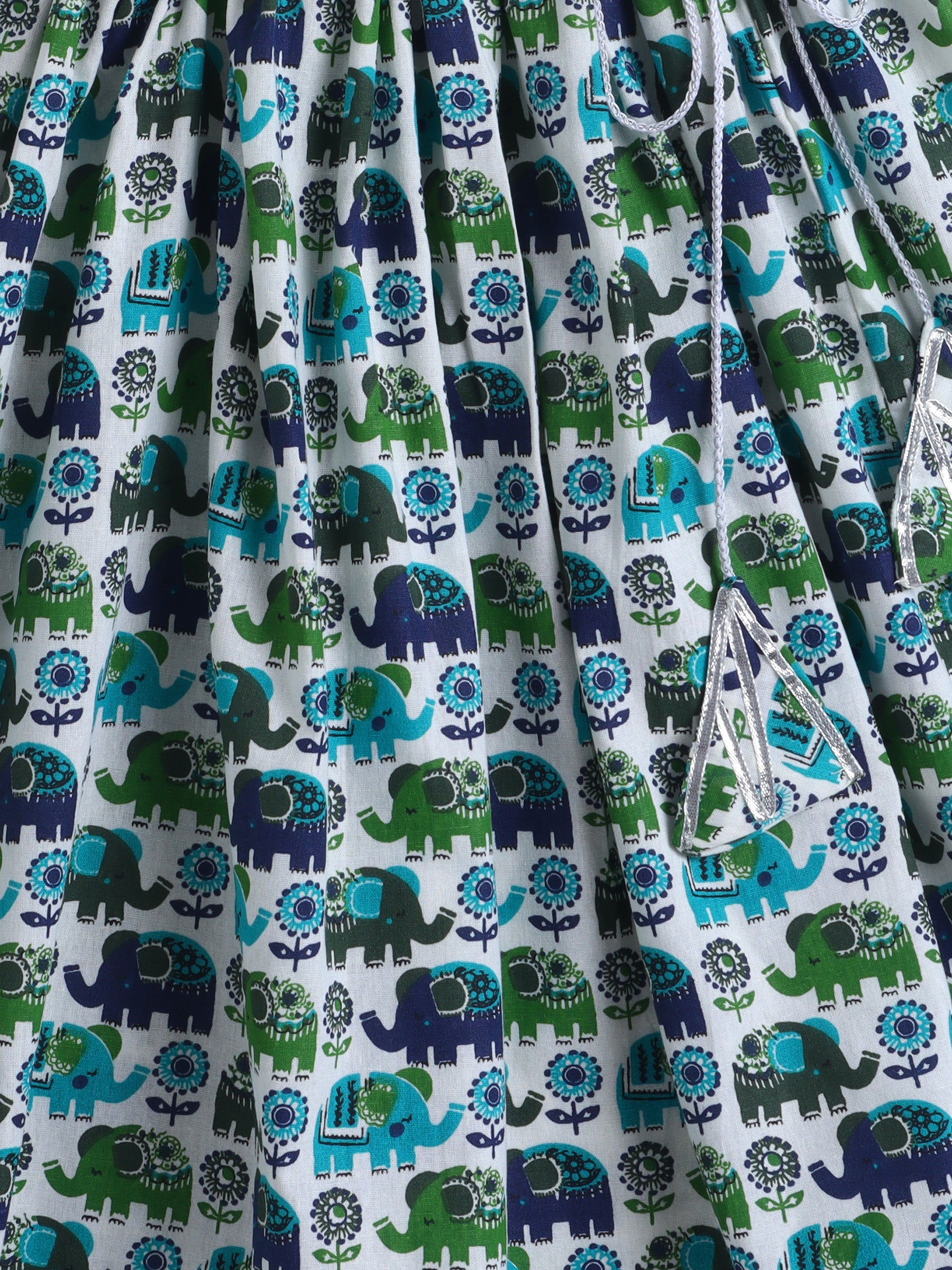 BAATCHEET Cottton Three Fourth Sleeves Jaipuri Printed Choli and Lehnga set - Blue