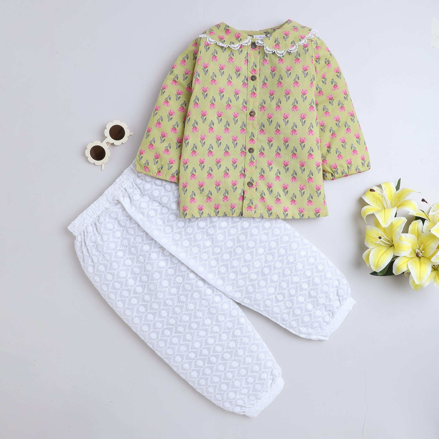 BAATCHEET Cotton Three Fourth Sleeves Flower Bud Printed Peter Pan Collar Top And Pant- Green