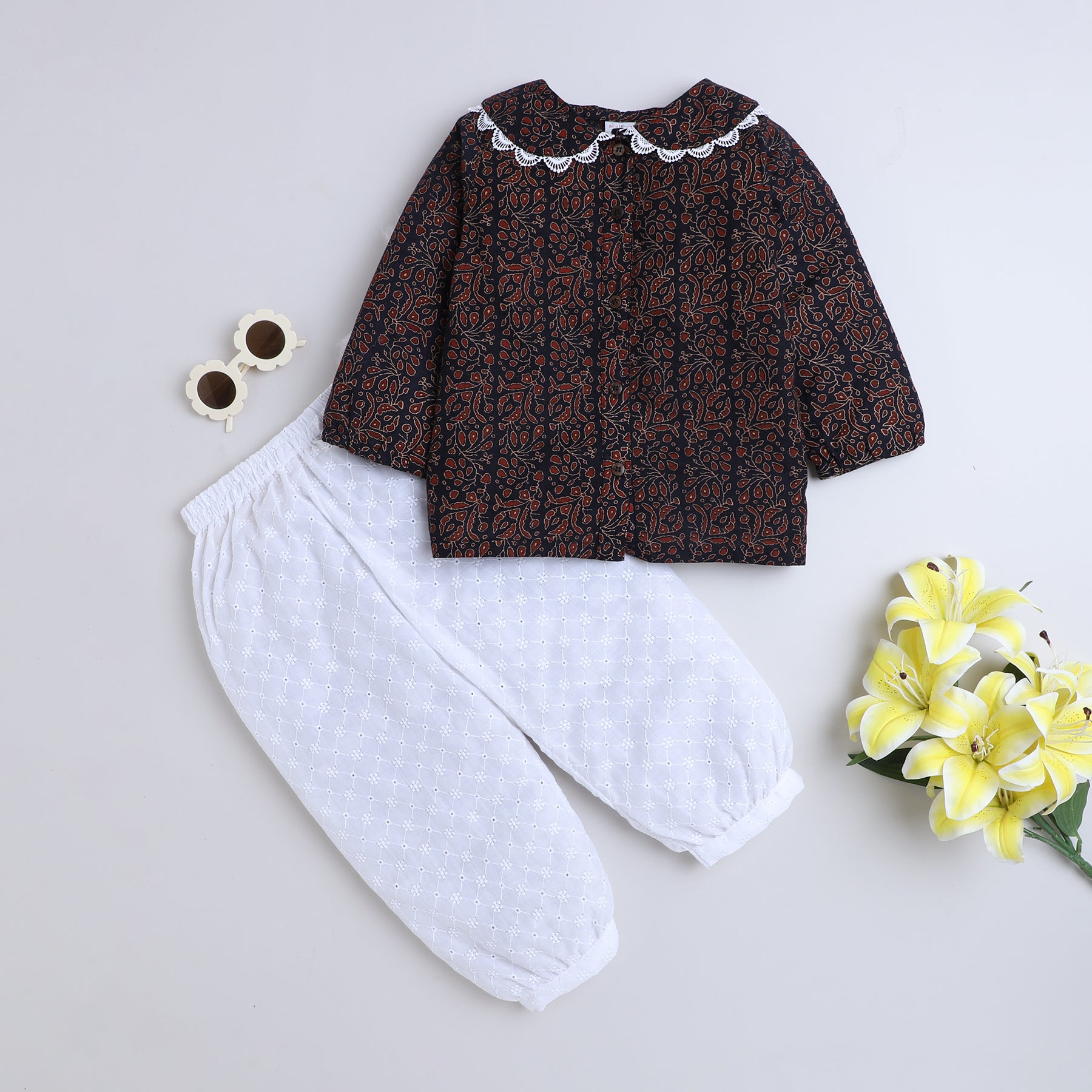 BAATCHEET Cotton Three Fourth Sleeves AOP Printed Peter Pan Collar Top And Pant- Navy