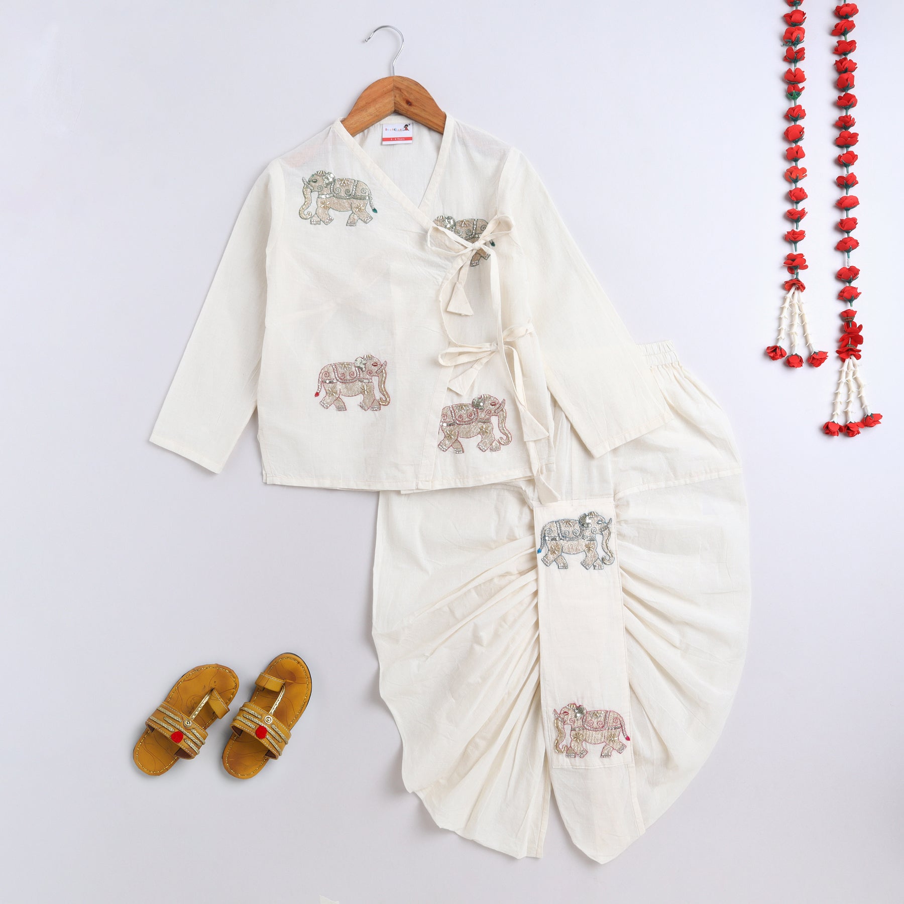 BAATCHEET  Cotton Full Sleeves Kora Premium Quality  Hand Embroidery Elephant Angrakha Kurta And Dhoti  - Off White
